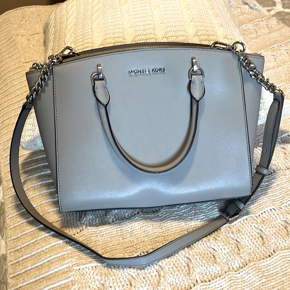 Michael Kors Gray Satchal handbag.  Excellent like new condition!